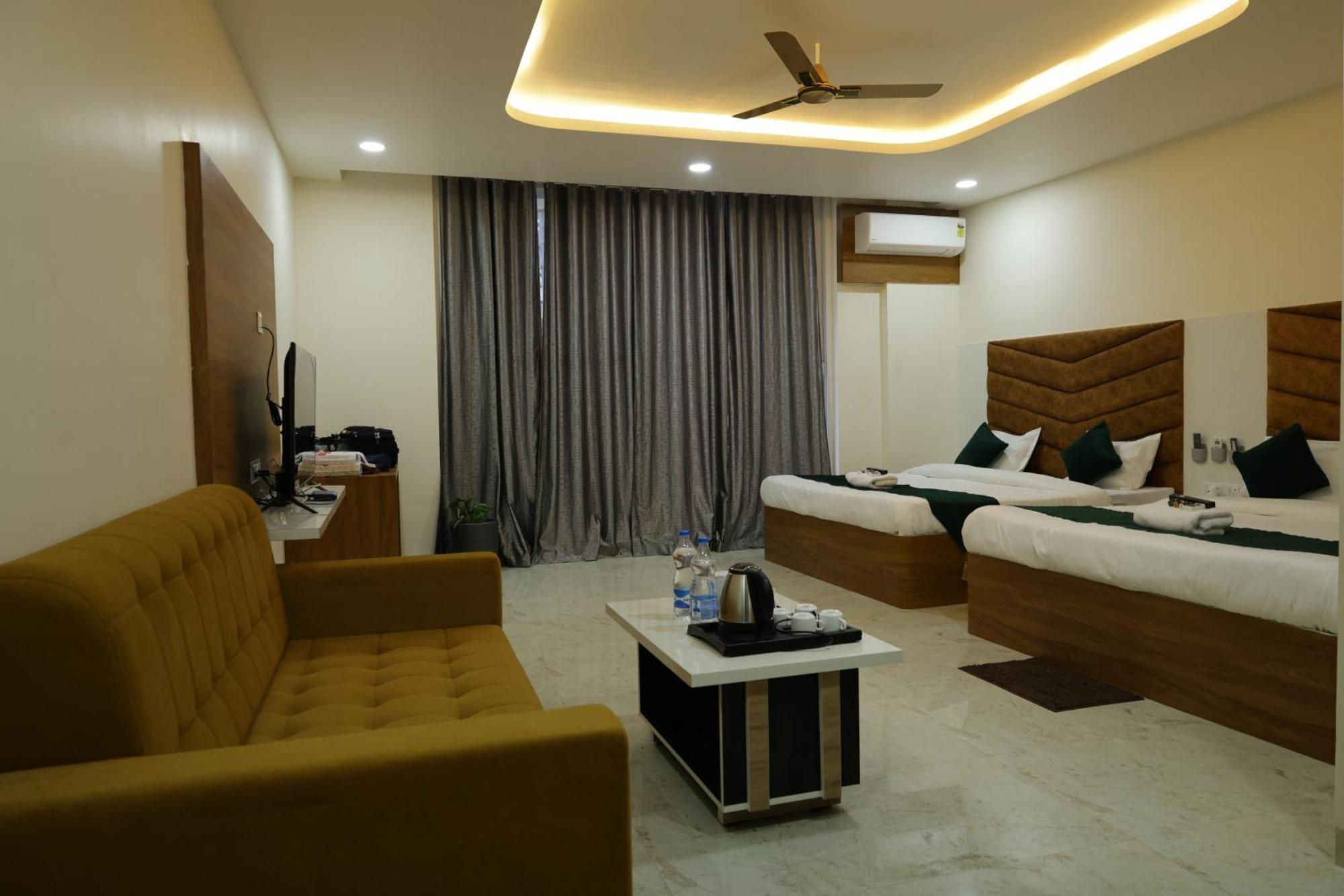 Hoshangabad Hotel The Prime Land מראה חיצוני תמונה